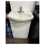 Single Porcelain Sink / Hand Wash Station