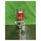 12 Like New Madri Beer Glasses