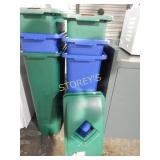 Plastic recycle pails with 2 lids