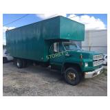 * Ford F600 Diesel 18