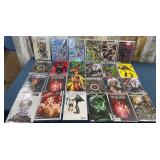 F - MIXED LOT OF COLLECTIBLE COMICS (K33)