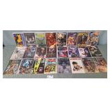 F - MIXED LOT OF COLLECTIBLE COMICS (Z86)