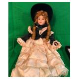 F - COLLECTIBLE DOLL 18"T (F137)