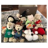 V - LOT OF COLLECTIBLE BEARS (K39)