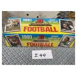 11 - 1991 FOOTBALL COLLECTOR CARDS(I44)