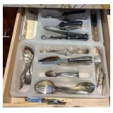 Y - MIXED LOT OF FLATWARE & KITCHEN UTENSILS (K36)