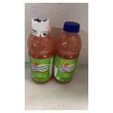 2 Snapple Kiwi strawberry juice 945 ml