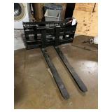 2024 Mower King SA-AD 48 Inch Hydraulic Adjustable Pallet Forks - Skid Steer Attachment (Unused)