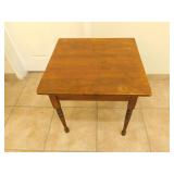 Antique wooden table 25X25X25