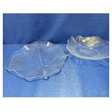 (1) Set of 2 Leaf-Shaped Glass Plates