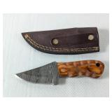 (1) Damascus Steel Knife with Wood Handle and