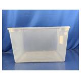 (1) Sterilite 66 Qt Storage Container