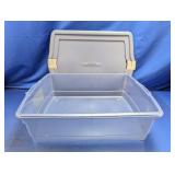 Rubbermaid Snap-Top Storage Box (30 Qt)