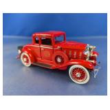 (1) Vintage Fire Chief Diecast Model Car