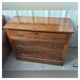 BWALL- CHEST OF DRAWERS