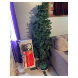 LR- CHRISTMAS TREE
