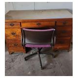 B2R1- DESK & CHAIR