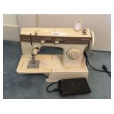 BR1- SINGER SEWING MACHINE