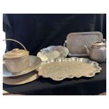 5F- DECORATIVE TABLE TRAYS ANSWER TEA POT