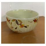 T - HALLS AUTUMN LEAF BOWL