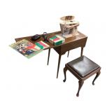 Singer Sewing Machine Table w Stool +