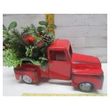 METAL RED TRUCK DECOR