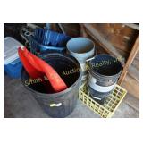 STORAGE CONTAINERS, 5 GALLON BUCKET WITH BIRDSEED