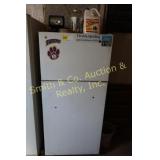 GE REFRIGERATOR, NOT RUNNING