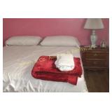 3pc Bedroom Set, King Size Frame,