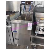 1X,40LB PITCO DEEP FRYER, NAT. GAS W/