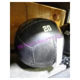 LOT, 2 PCS 20LB ROGUE MEDICINE BALL