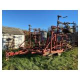 IH Vibra Shank Cultivator 28ft.w/Summers 94 Harrow