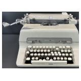 Vintage Royal 440 Typewriter