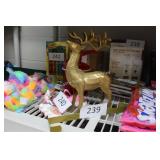 gold decorative reindeer & wreath set