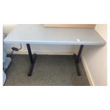 Stationary table 23 1/2 x 48 x 29 tall