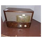 Vintage Emerson AM tube radio 1947 Untested