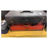 Vintage Metal 20in 2-tray toolbox+ contents