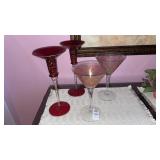 2 martini glasses & 2 glass candle holders - lot