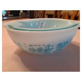 Pyrex Turquoise Amish Butterprint Bowls 2 1/2 Qt