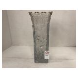 Johnstown wheel cut crystal vase, 10 ï¿½ tall