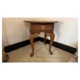 End table with Queen Anne style legs