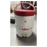 Igloo water container