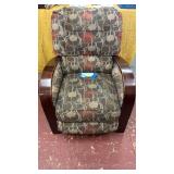 Recliner chair with wooden arms - 29 x 39 x 38