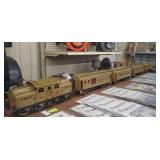 Standard gauge Lionel with 408E engine and 4 cars