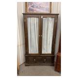 Wooden Gun Cabinet 6Ft x 3.5 Ft x 1 Ft