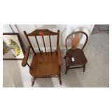 Lot of 2 Childrenï¿½s Wooden Chairs