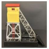 Lionel No. 97 Remote Control Coal Elevator With Ba