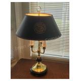 Sigill Universitatis Missouri Lamp