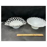 2 pcs of milk glass