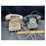 2 vintage phones